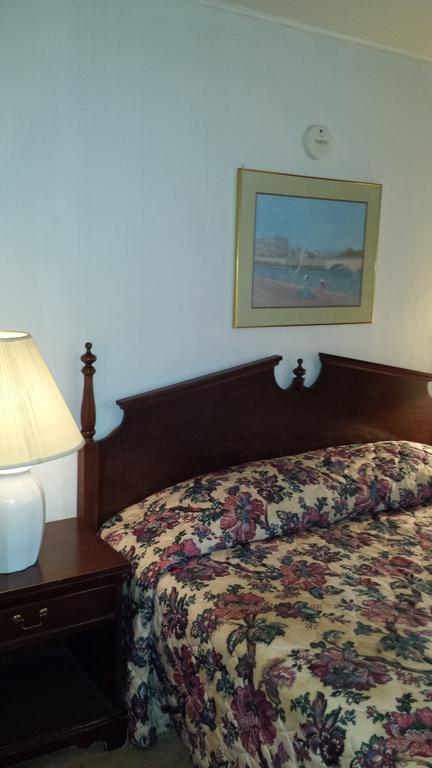 Olde Court Inn Wheeling Pokoj fotografie